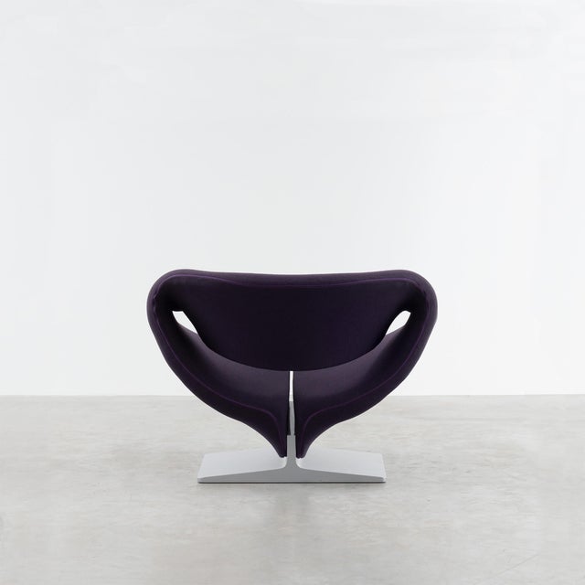 Set of Ribbon Lounge Chair and Ottoman in Purple Fabric by Pierre Paulin for Artifort, 2000s For Sale - Image 6 of 11
