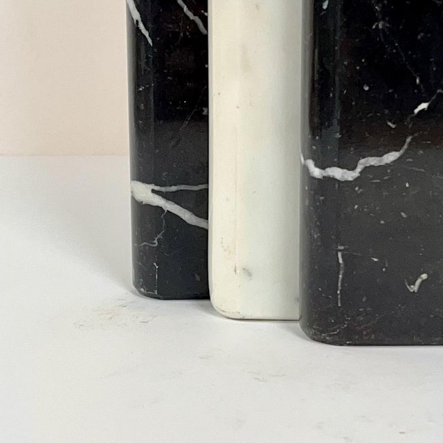 Large Geometric Black and White Marble Table Lamp, Italy, 1970s For Sale - Image 6 of 7