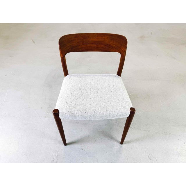Mid-Century Chairs Model 75 Teak by Niels Otto (N. O.) Møller for J.L. Møllers Møbelfabrik, 1960s For Sale - Image 9 of 11