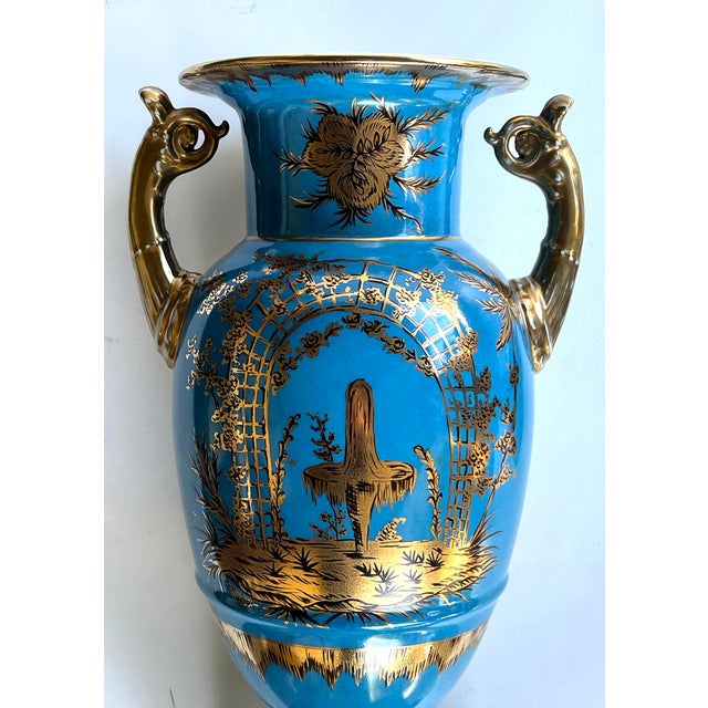 Pair of French Paris Porcelain Chinoiserie Gilt and Cerulean Blue Ground Vases For Sale - Image 9 of 15