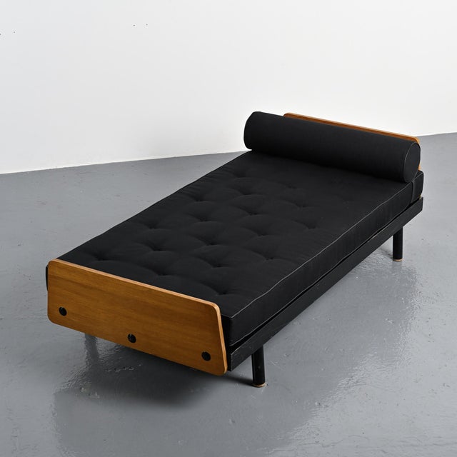 1950s SCAL Daybed by Jean Prouvé for Steph Simon, circa 1960 For Sale - Image 5 of 12