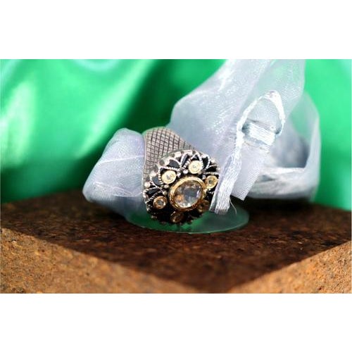 Gold and Silver Ring with Zirconias and Central Cut Zircon For Sale - Image 4 of 9