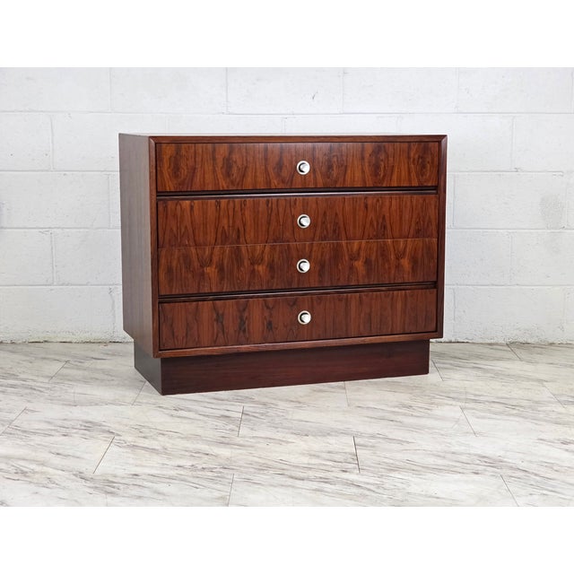 1960s Rosewood Bachelors Chest For Sale - Image 4 of 7