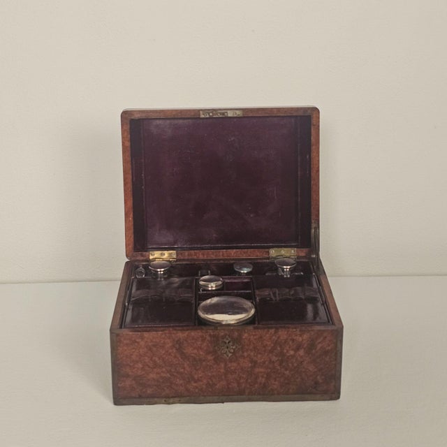 Burl Walnut Dressing Box, Victorian England, Circa 1870 For Sale - Image 4 of 9