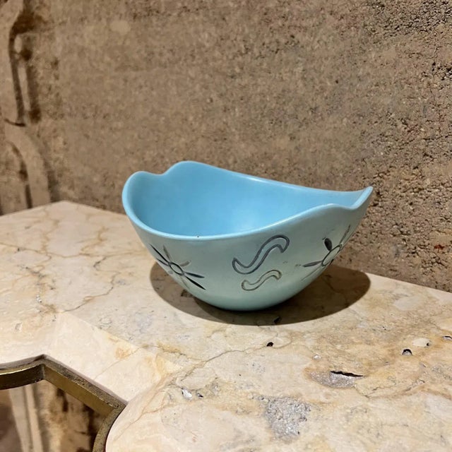 Ceramic 1965 Hand Painted Baby Blue Bowl Art Pottery Signed Bea Grant For Sale - Image 7 of 7