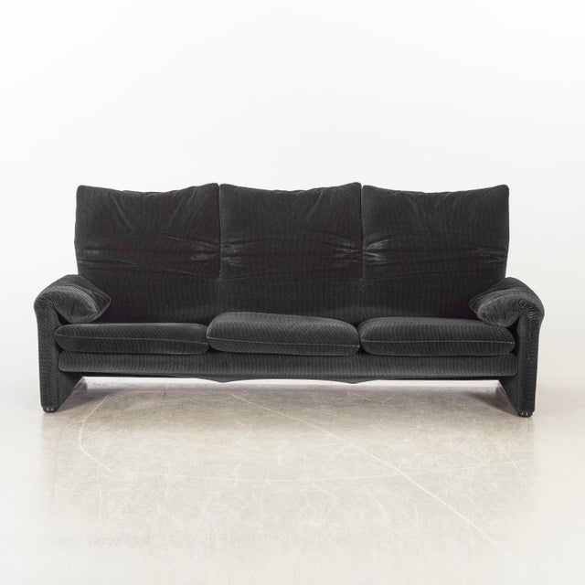 1990s 1990s Vico Magistretti Maralunga Sofa Cassina Black Italy For Sale - Image 5 of 8
