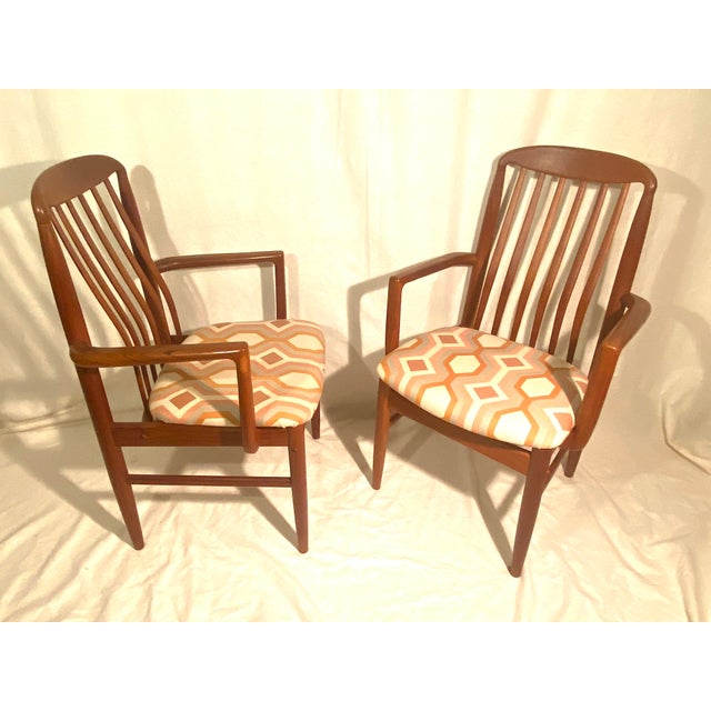 Note the chairs are not labeled and therefore are attributed. The dimensions, quality of wood, design and construction...