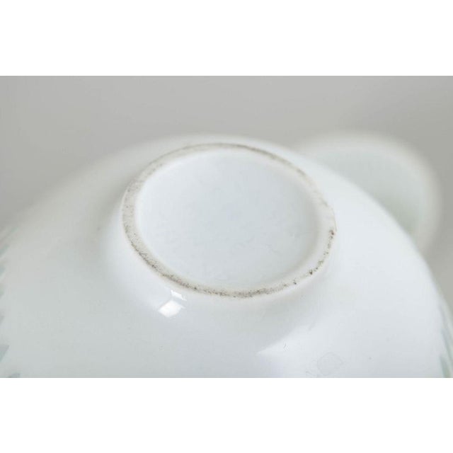Small Bowls in White Porcelain by Friedl Holzer-Kjellberg, Set of 3 For Sale - Image 4 of 5