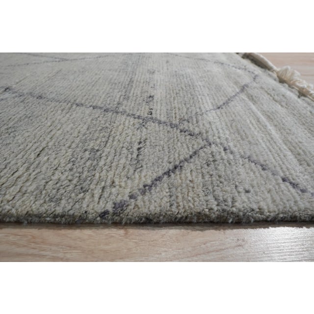 Contemporary 12x15 Penelope Diamond Silver Diamond Modern Hand Knotted Wool Carpet Rug For Sale - Image 3 of 9