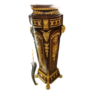 Gilded Grandeur – Sculptural Wood Pedestal With Marble Crown, Ornate Bronze Mounts & Lavish Gold Leaf Embellishments For Sale