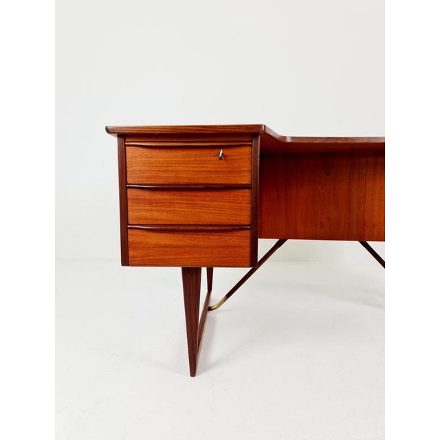 Mid 20th Century Danish Teak Desk Model Executive Desk Boomerang by Peter Lovig Nielsen for Hedensted, 1960s For Sale - Image 5 of 18