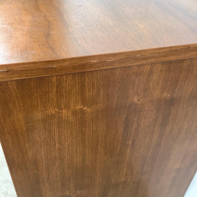 Mid-Century Modern Bassett Walnut 3-Drawer Chest, C. 1960s For Sale - Image 12 of 12