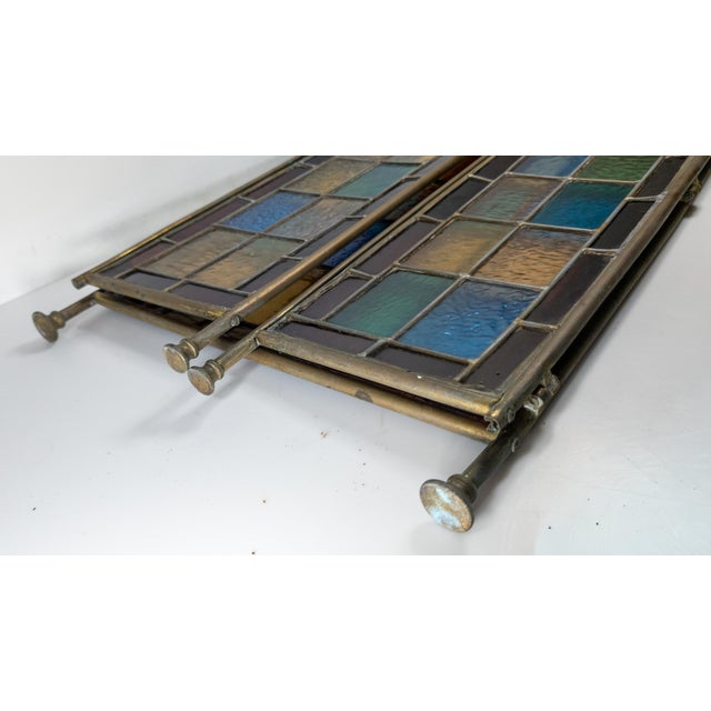 Early 20th Century American Arts & Crafts Colorful Stained Glass Fireplace Screen For Sale - Image 16 of 18