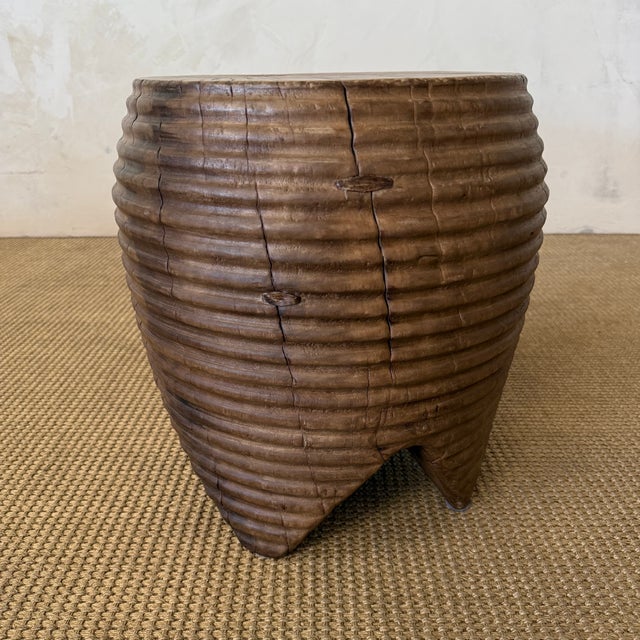 French Provincial Carved Walnut Fluted Side Table – Sculptural Artisan Design For Sale - Image 3 of 6