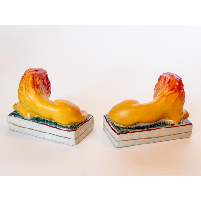 English Antique Staffordshire Recumbent Lion Figurines on Rectangular Plinths - A Pair For Sale - Image 3 of 8
