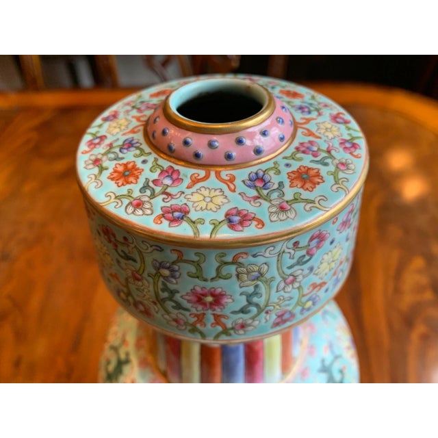 19th Century Chinese Qing Dynasty Famille Rose Fenba Porcelain Vase For Sale - Image 9 of 11