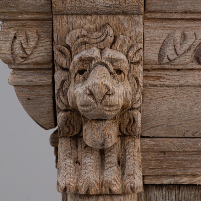 1900s Belgian Louis XIII Carved Oak Buffet For Sale - Image 14 of 18
