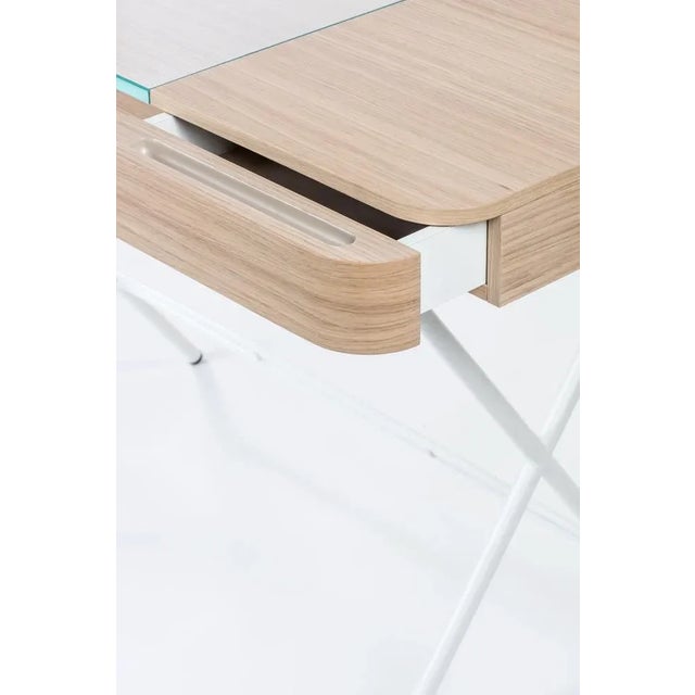 Cosimo Desk with Natural Oak Veneer and Glass Top by Marco Zanuso Jr. for Adentro, 2023 For Sale - Image 4 of 6