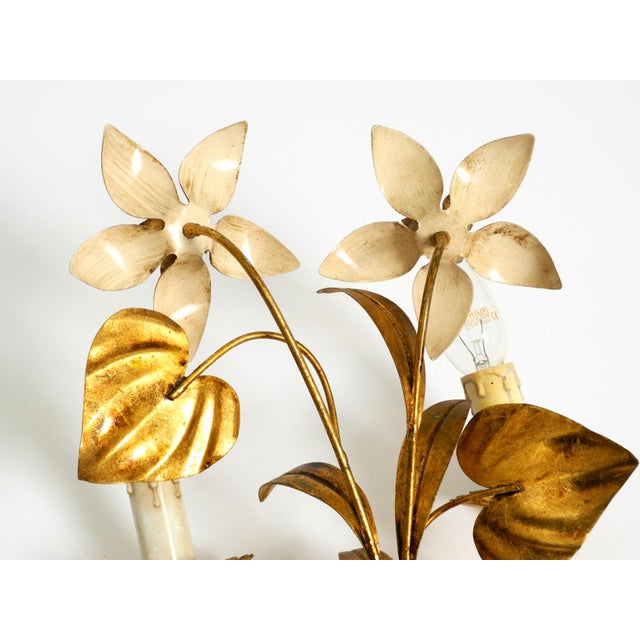 Gold-Plated and Hand-Painted Florentine Wall Lamp with Two Sockets, 1960s For Sale - Image 14 of 18