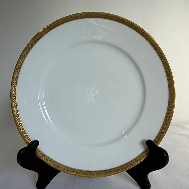 Early 20th Century 1920s Royal Bayreuth Gold-Encrusted Porcelain Dinner Service for Six For Sale - Image 5 of 16