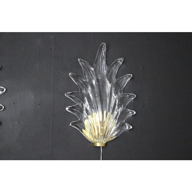 Clear Murano Glass Leaf and Brass Sconces by Barovier, 1980s, Set of 2 For Sale - Image 4 of 16