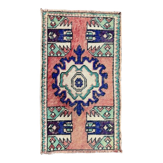 Turkish Yastik Rug 1'6" x 2'8" For Sale