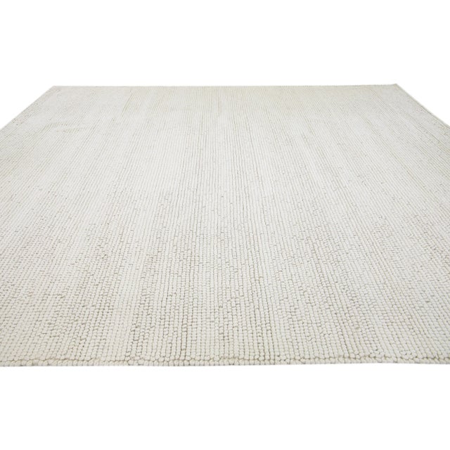 Early 21st Century Ivory Contemporary Felted Handmade Oversize Wool Rug by Apadana For Sale - Image 5 of 7