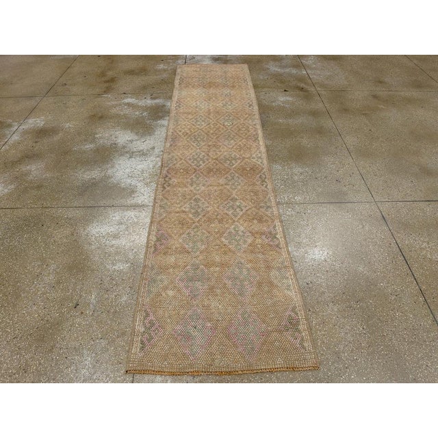 Galerie Shabab Collection Mid-20th Century Turkish Anatolian Runner For Sale - Image 4 of 10