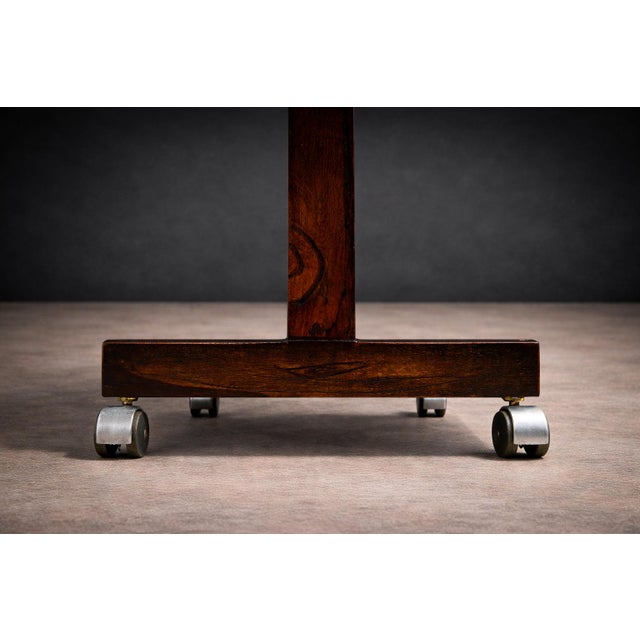Console on Wheels in Rosewood & Chrome Wheels, Sergio Rodrigues, 1960s For Sale - Image 12 of 12
