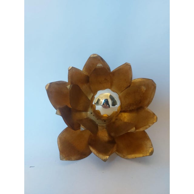 Hollywood Regency Gilt Lotus Wall Sconce, Italy, 1970s For Sale - Image 4 of 18