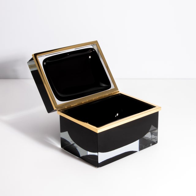 Hand Blown Murano Box in Onyx Black With Brass Fittings For Sale In Los Angeles - Image 6 of 9