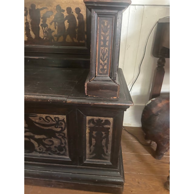 19th Century Italian Walnut Entryway Bench For Sale In New York - Image 6 of 8