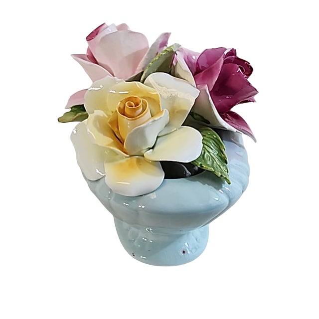 White 1950s Porcelain Flower Basket Trio - Thorley China and Napcoware For Sale - Image 8 of 12