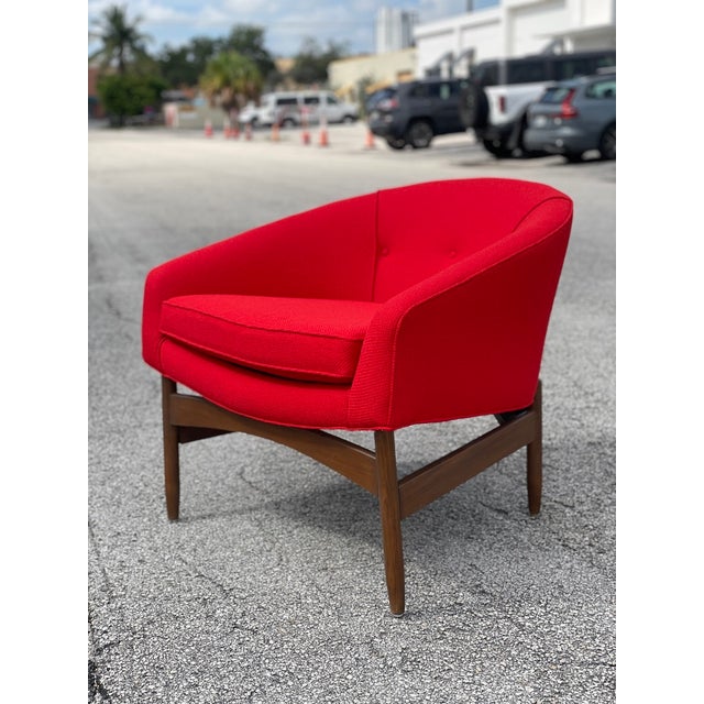 Stunning 1950s Mid Century Modern Chair by Lawrence Peabody for Richardson-Nemschoff. Solid frame. Recently recovered.