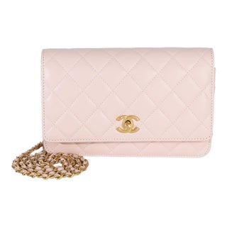 Pink Quilted Lambskin CC Pearl Crush Wallet On Chain For Sale