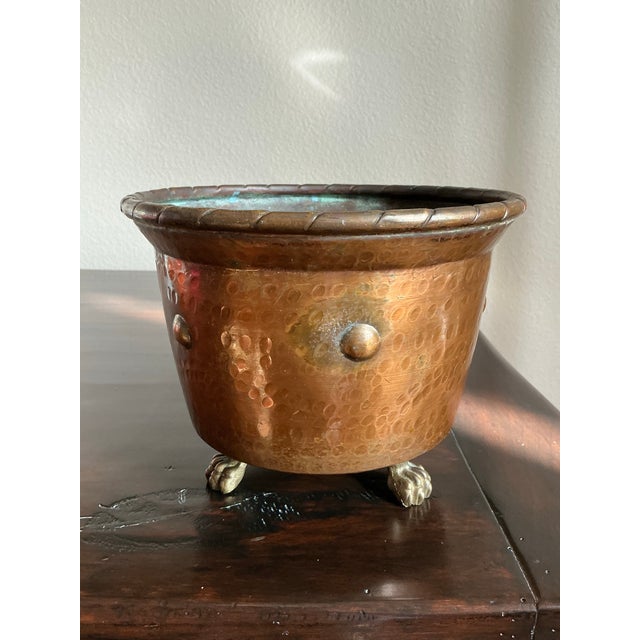 Vintage Italian Hammered Copper Cachepot Planter on Claw Feet For Sale - Image 4 of 9