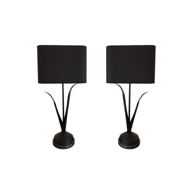 1950s Pair of Mid-Century Black Painted Steel "Amaryllis Leaf" Table Lamps For Sale - Image 5 of 5