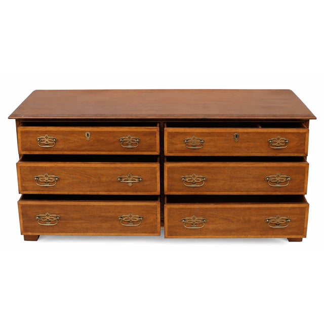1970's Vintage Henredon Georgian-Style Mahogany Six-Drawer Dresser For Sale - Image 9 of 13
