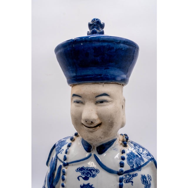 Pair of Vintage Chinese Blue & White Porcelain Chinese Emperor Figures For Sale In Philadelphia - Image 6 of 18
