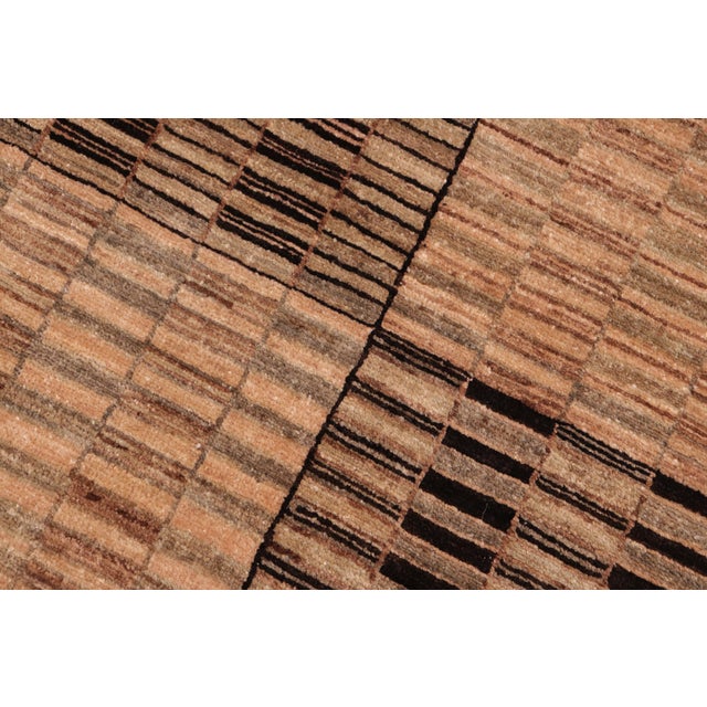 Textile Bohemian Gabbeh Tan/Brown Wool Rug - 7'10'' X 9'8'' For Sale - Image 7 of 10
