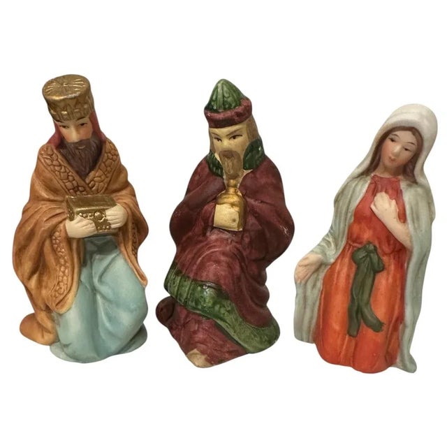 Brown Vintage Ceramic Nativity Set of Eleven For Sale - Image 8 of 10