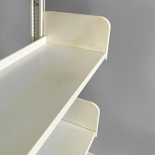 1970s Italian Modern Modular White Congresso Bookcase attributed to Lips Vago, 1970s, Set of 3 For Sale - Image 5 of 18