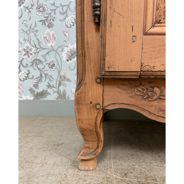 Antique Cherrywood Bonnetière with Clock For Sale - Image 9 of 13