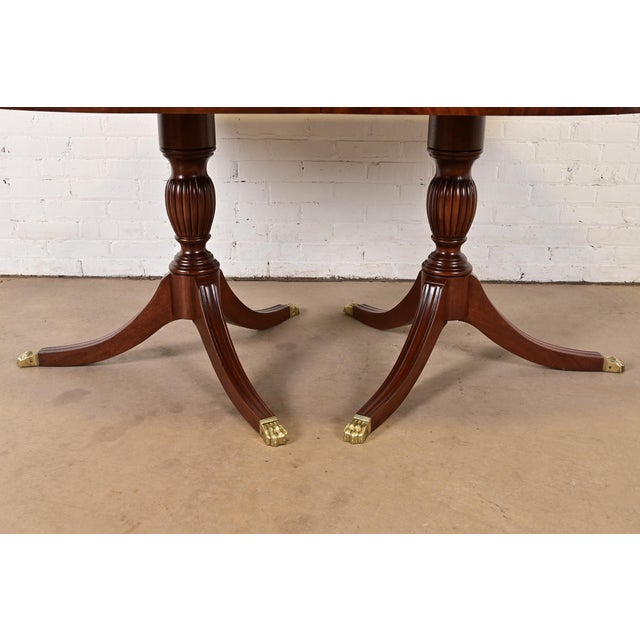 Henkel Harris Georgian Banded Mahogany Double Pedestal Extension Dining Table, Newly Refinished For Sale - Image 11 of 14