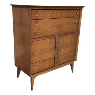 Vintage Circa 1960 Mid-Century Modern Bassett "Mayan" Chest of Drawers. For Sale