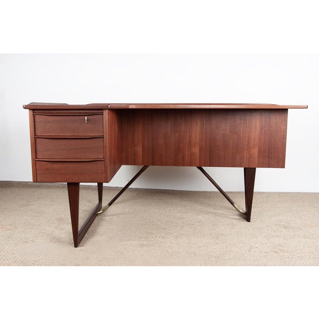 Peter Løvig Nielsen Danish Boomerang Desk in Teak and Brass by Peter Lovig Nielsen for Dansk Design, 1968 For Sale - Image 4 of 18