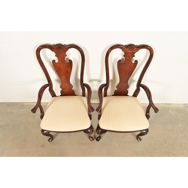 1980s Thomasville Queen Anne Carved Solid Mahogany Armchairs, Pair For Sale - Image 5 of 16