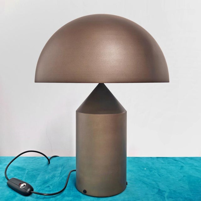 Gray Atollo Table Lamp in Bronze Metal by Vico Magistretti for Oluce, 2010s For Sale - Image 8 of 8