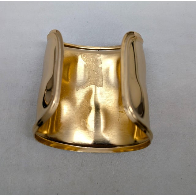 Vintage 1977 Signed Napier Ad Piece Goldtone Wide Wavy Cuff Bracelet For Sale - Image 11 of 11