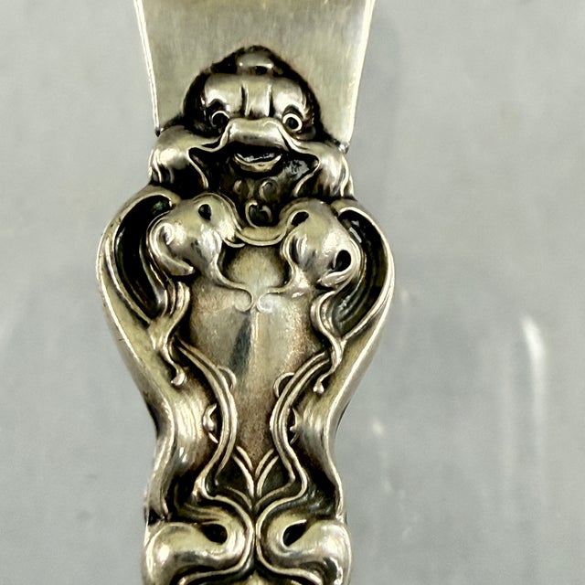Art Nouveau Unger Brothers ‘Douvaine’ Art Nouveau Sterling Silver Sugar Tongs For Sale - Image 3 of 15